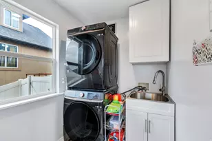 2394 S Palomino Dr, Saratoga Springs, UT 84045 - Photo 17