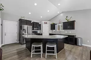 5652 S Chama Way, West Valley, UT 84118 - Photo 7