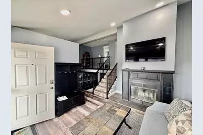 870 S Sunflower Dr W, Ogden, UT 84404 - Photo 3