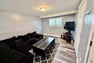 870 S Sunflower Dr W, Ogden, UT 84404 - Photo 5