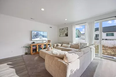 631 W 1470 N, Tooele, UT 84074 - Photo 5
