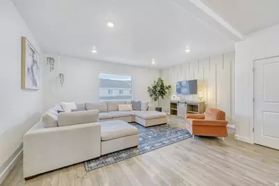 978 E Drifter Ln, Saratoga Springs, UT 84045 - Photo 3