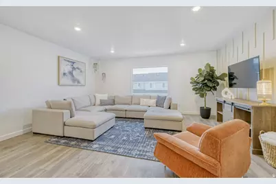 978 E Drifter Ln, Saratoga Springs, UT 84045 - Photo 3