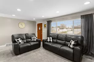 1115 W 550 S, Layton, UT 84041 - Photo 11