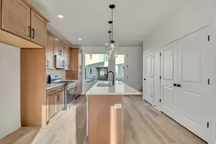 1484 W Kiera Ct, Farmington, UT 84025 - Photo 3