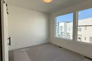 1484 W Kiera Ct, Farmington, UT 84025 - Photo 9