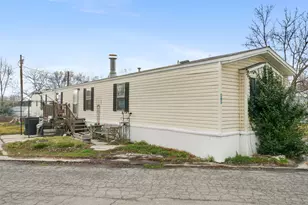 850 N Main St, Springville, UT 84663 - Photo 1