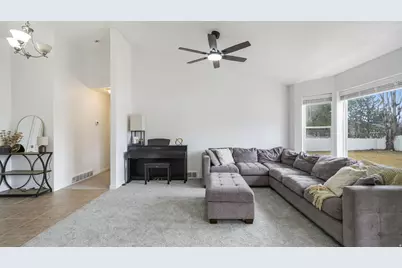 939 W Nibley Pkwy, Nibley, UT 84321 - Photo 5