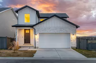 921 N Evelyn St, Farmington, UT 84025 - Photo 1