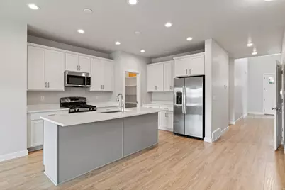 921 N Evelyn St, Farmington, UT 84025 - Photo 5