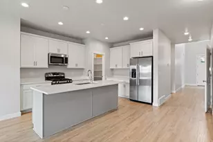 921 N Evelyn St, Farmington, UT 84025 - Photo 5