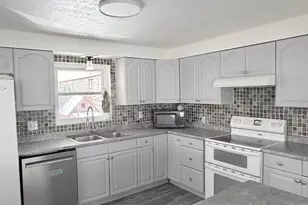 685 Lavina Dr, South Ogden, UT 84403 - Photo 9