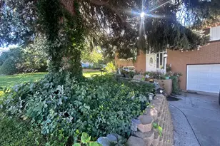 685 Lavina Dr, South Ogden, UT 84403 - Photo 3