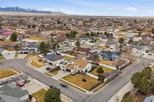 3748 W Elk Park Ct S, South Jordan, UT 84095 - Photo 35