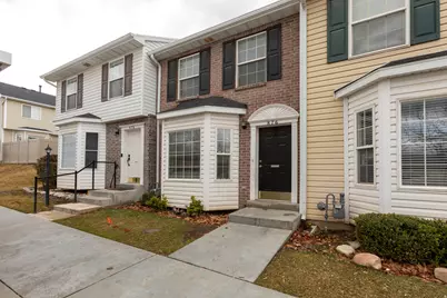 876 S Greenridge Ave E, Payson, UT 84651 - Photo 1