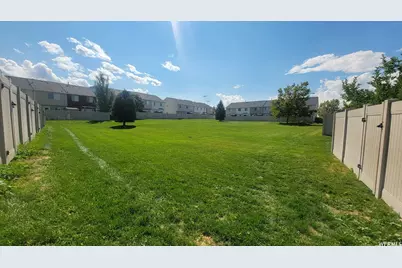 876 S Greenridge Ave E, Payson, UT 84651 - Photo 13