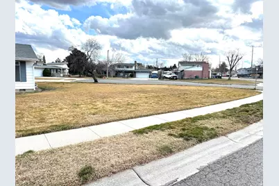 3887 S Hallmark Dr, West Valley, UT 84119 - Photo 17