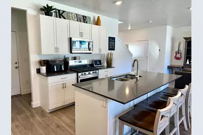 1231 S Red Cliff Dr, Santaquin, UT 84655 - Photo 7