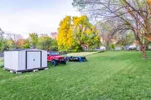 556 N 300 E, Logan, UT 84321 - Photo 23
