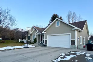 216 W 225 S, Providence, UT 84332 - Photo 3