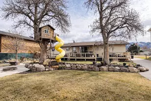 10564 S Weeping Willow Dr E, Sandy, UT 84070 - Photo 23