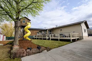 10564 S Weeping Willow Dr E, Sandy, UT 84070 - Photo 25