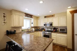 10564 S Weeping Willow Dr E, Sandy, UT 84070 - Photo 7