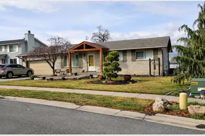 10564 S Weeping Willow Dr E, Sandy, UT 84070 - Photo 3