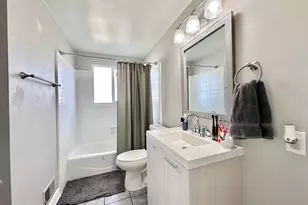 1498 W 1850 N, Layton, UT 84041 - Photo 9