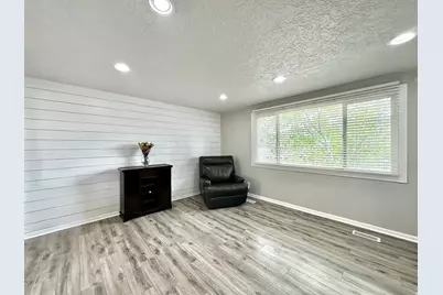 1498 W 1850 N, Layton, UT 84041 - Photo 3