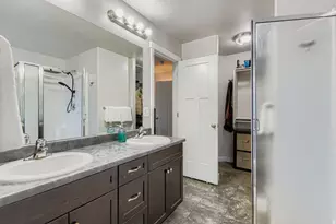 6474 S Silhouette Ln, West Valley, UT 84081 - Photo 19