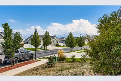 6474 S Silhouette Ln, West Valley, UT 84081 - Photo 29