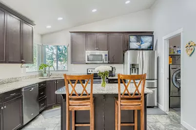 6474 S Silhouette Ln, West Valley, UT 84081 - Photo 15