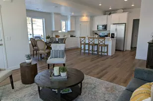 781 N Pheasantbrook Dr, Centerville, UT 84014 - Photo 3