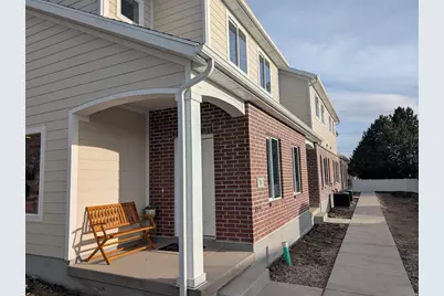 781 N Pheasantbrook Dr, Centerville, UT 84014 - Photo 1