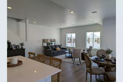 781 N Pheasantbrook Dr, Centerville, UT 84014 - Photo 5