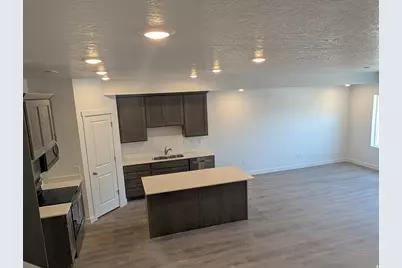 775 N Pheasantbrook Dr, Centerville, UT 84014 - Photo 13