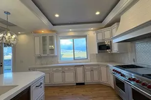 674 S Lake View Dr, Vineyard, UT 84059 - Photo 39