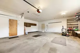 1139 E Hidden Valley Dr, Sandy, UT 84094 - Photo 33