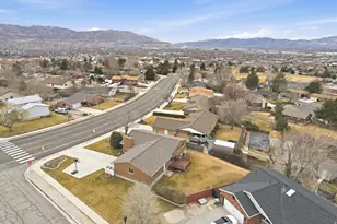 1139 E Hidden Valley Dr, Sandy, UT 84094 - Photo 39