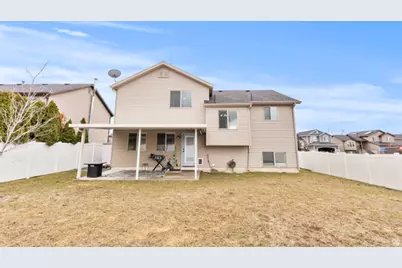 884 Willowbrook Ln, Pleasant View, UT 84404 - Photo 37