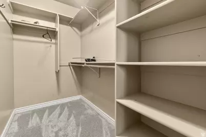 884 Willowbrook Ln, Pleasant View, UT 84404 - Photo 35