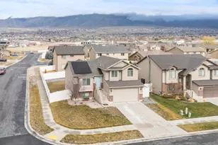 884 Willow Brook Ln, Pleasant View, UT 84404 - Photo 7