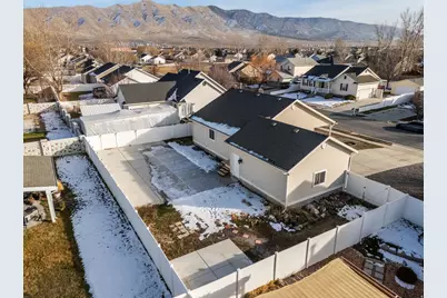 1335 E Harrier St, Eagle Mountain, UT 84005 - Photo 25