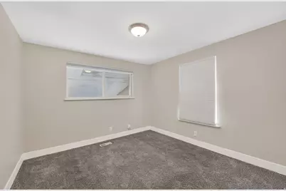 409 E 10185 S, Sandy, UT 84070 - Photo 13