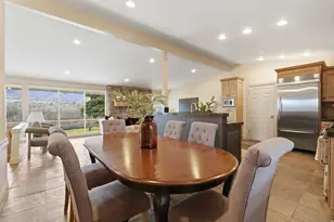 8651 S Mount Majestic Rd, Sandy, UT 84093 - Photo 9