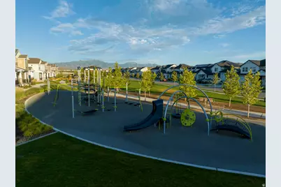 261 N Roundabout St, Saratoga Springs, UT 84045 - Photo 37