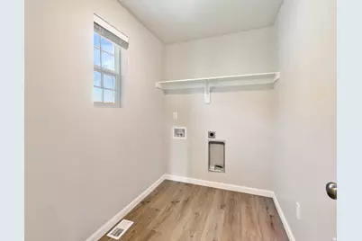 261 N Roundabout St, Saratoga Springs, UT 84045 - Photo 13