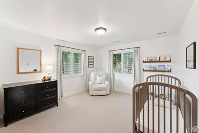 5037 S Cotton Tree Ln, Holladay, UT 84117 - Photo 13