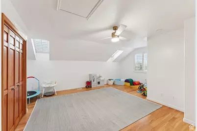 5037 S Cotton Tree Ln, Holladay, UT 84117 - Photo 17